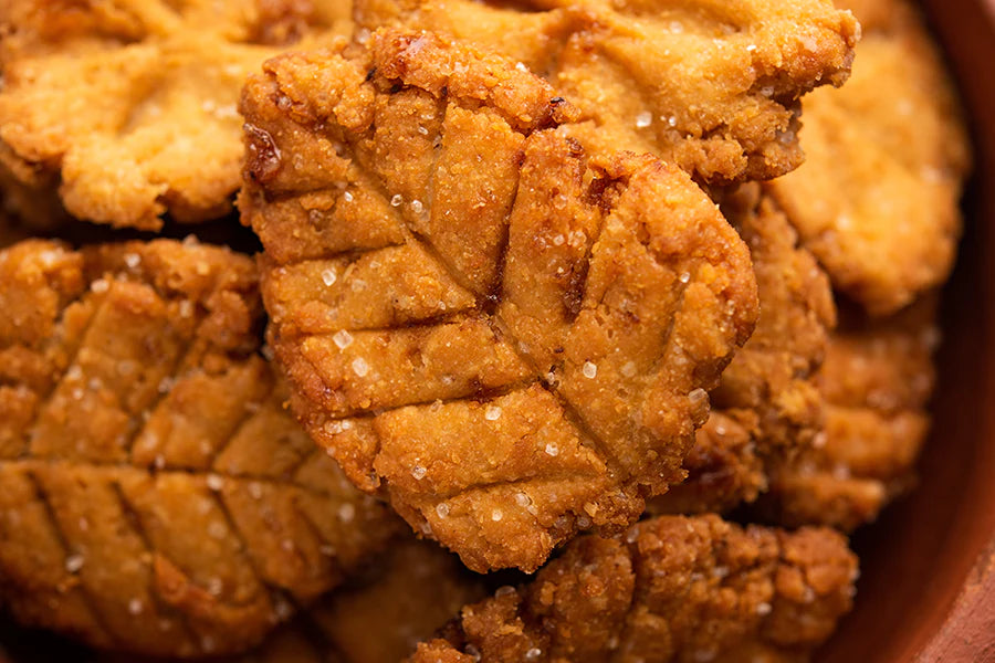 Handmade Gud (Jaggery) Thekua with Desi Ghee 400g